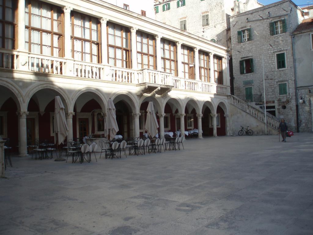 Apartment Boni شيبينيك المظهر الخارجي الصورة